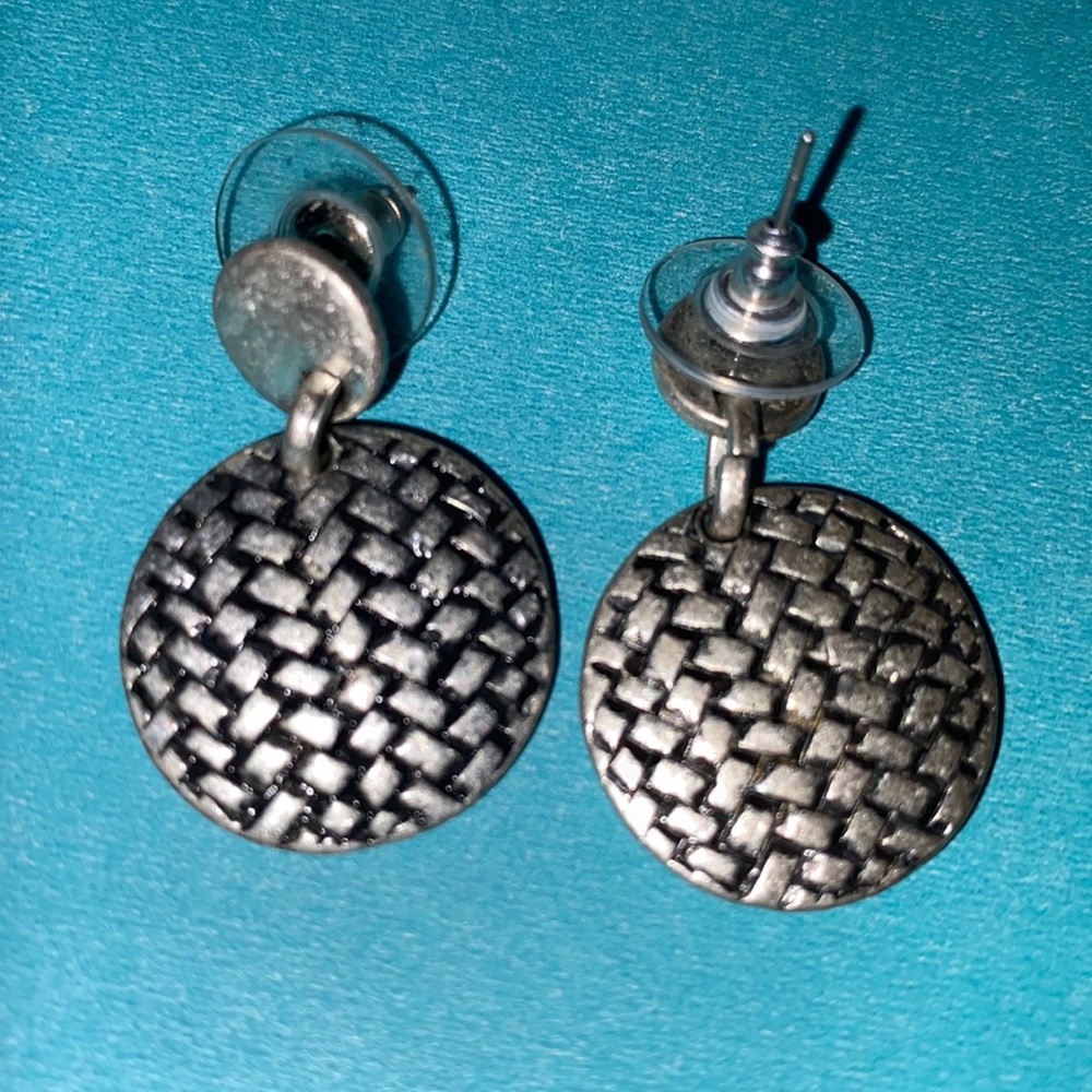 Sterling Silver Basket Weave Earrings Vintage 10$